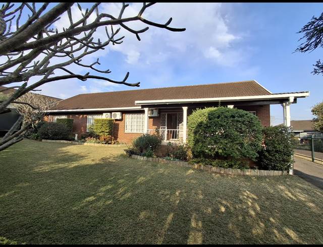 4 BEDROOM HOUSE FOR SALE IN BELLEVUE